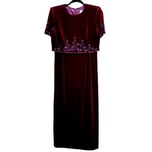R & M Richards by Karen Kwong Beaded Long Velvet Evening Dress Purple 6P